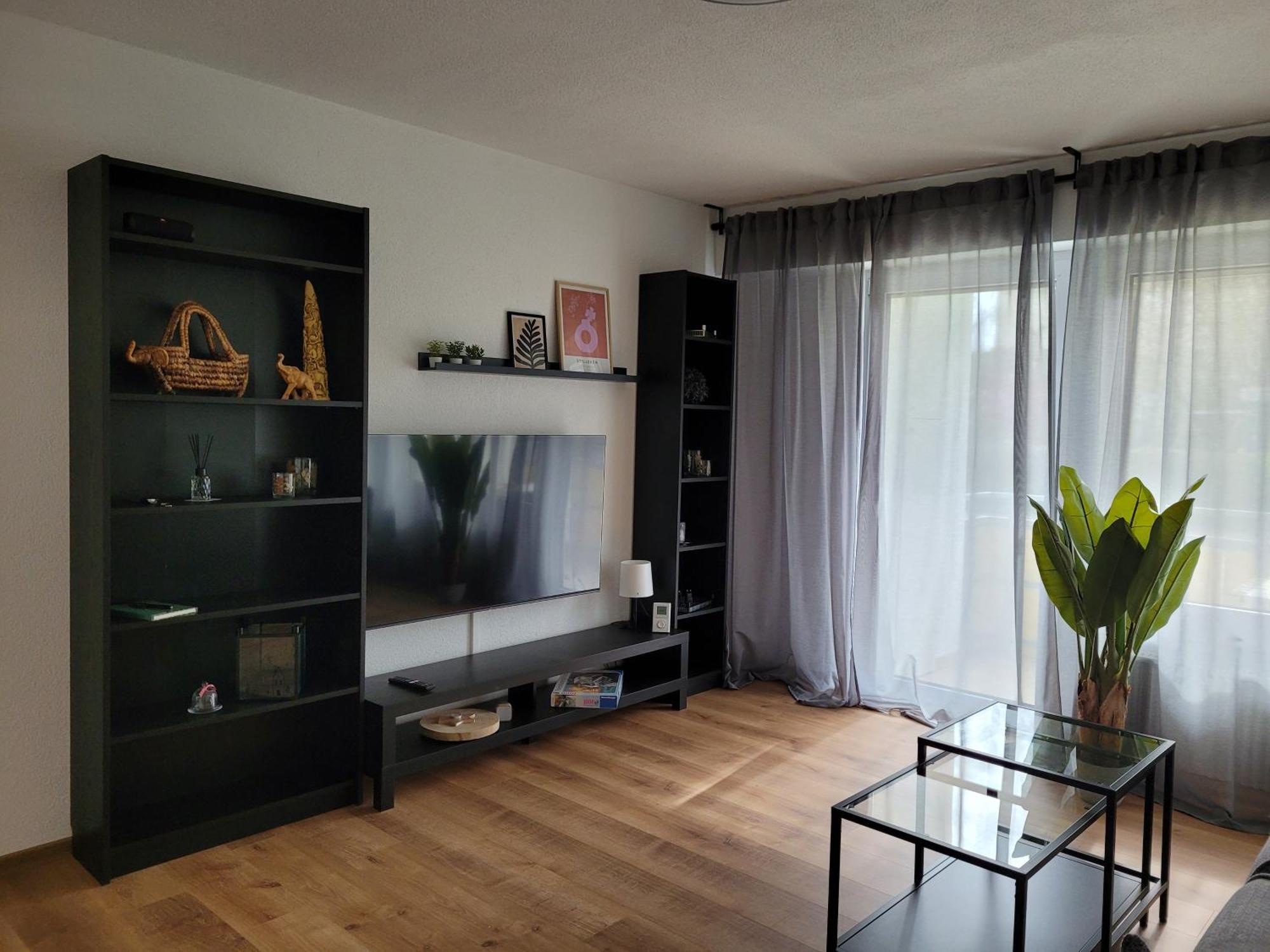 Living Flat, Eine Wohnung Mit Zwei Schlafzimmern Und Balkon Schorndorf  Zewnętrze zdjęcie
