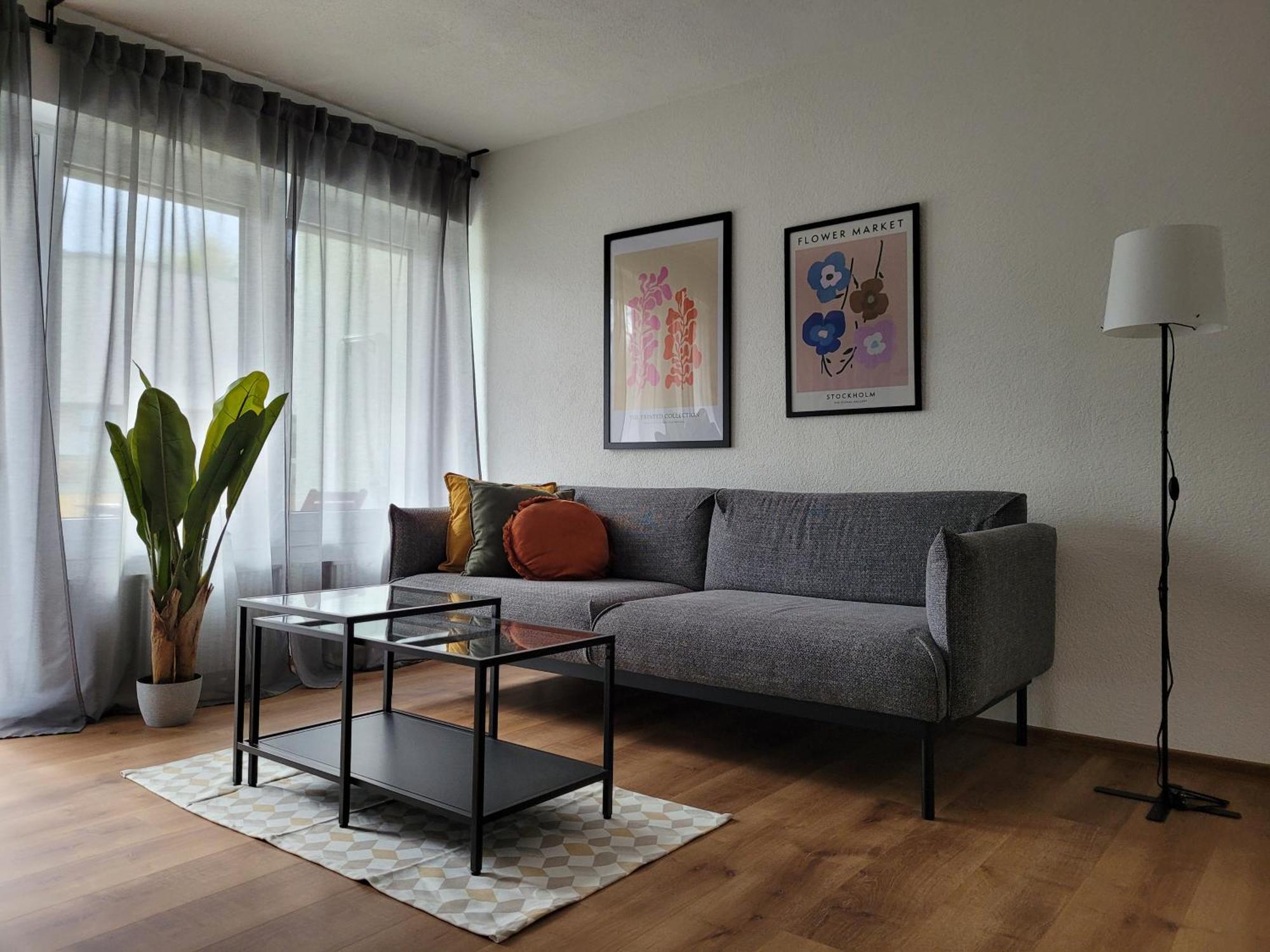 Living Flat, Eine Wohnung Mit Zwei Schlafzimmern Und Balkon Schorndorf  Zewnętrze zdjęcie