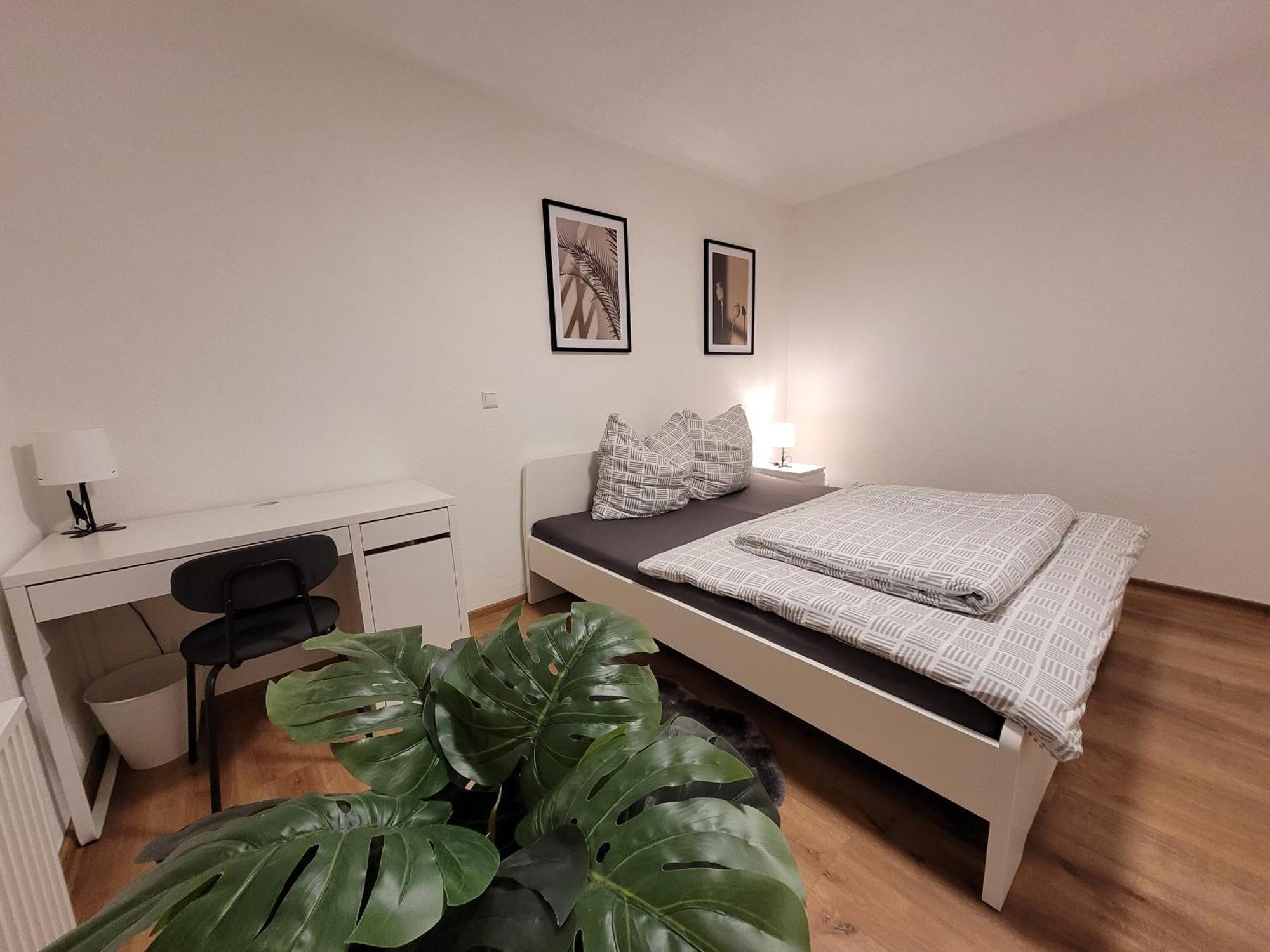 Living Flat, Eine Wohnung Mit Zwei Schlafzimmern Und Balkon Schorndorf  Zewnętrze zdjęcie